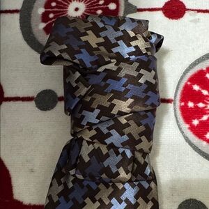 Handmade ladies blue/brown VAN HEUSEN necktie NO BROOCH